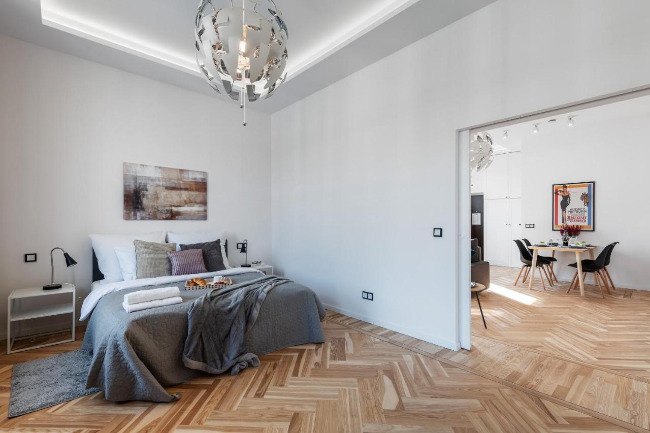 Marszalkowska Center Serviced Apartments Varşova Dış mekan fotoğraf