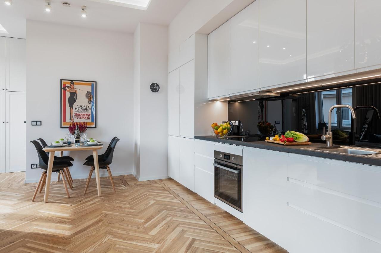 Marszalkowska Center Serviced Apartments Varşova Dış mekan fotoğraf